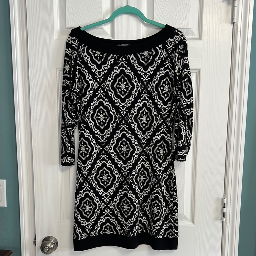 White House Black Market Black and White Sheath Dress with 3/4 Sleeves